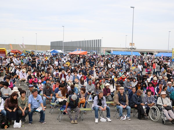 ステージイベントも盛りだくさん