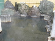 源泉掛け流しの露天風呂は好評