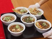 各店こだわりのそばを味わえる