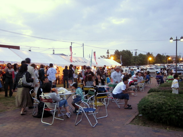 露天も出店するのでゆったり鑑賞