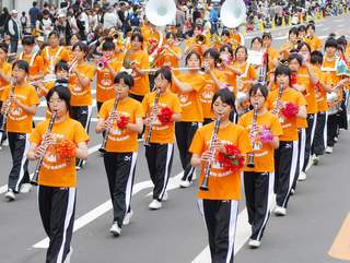 北大通の吹奏楽パレードも人気