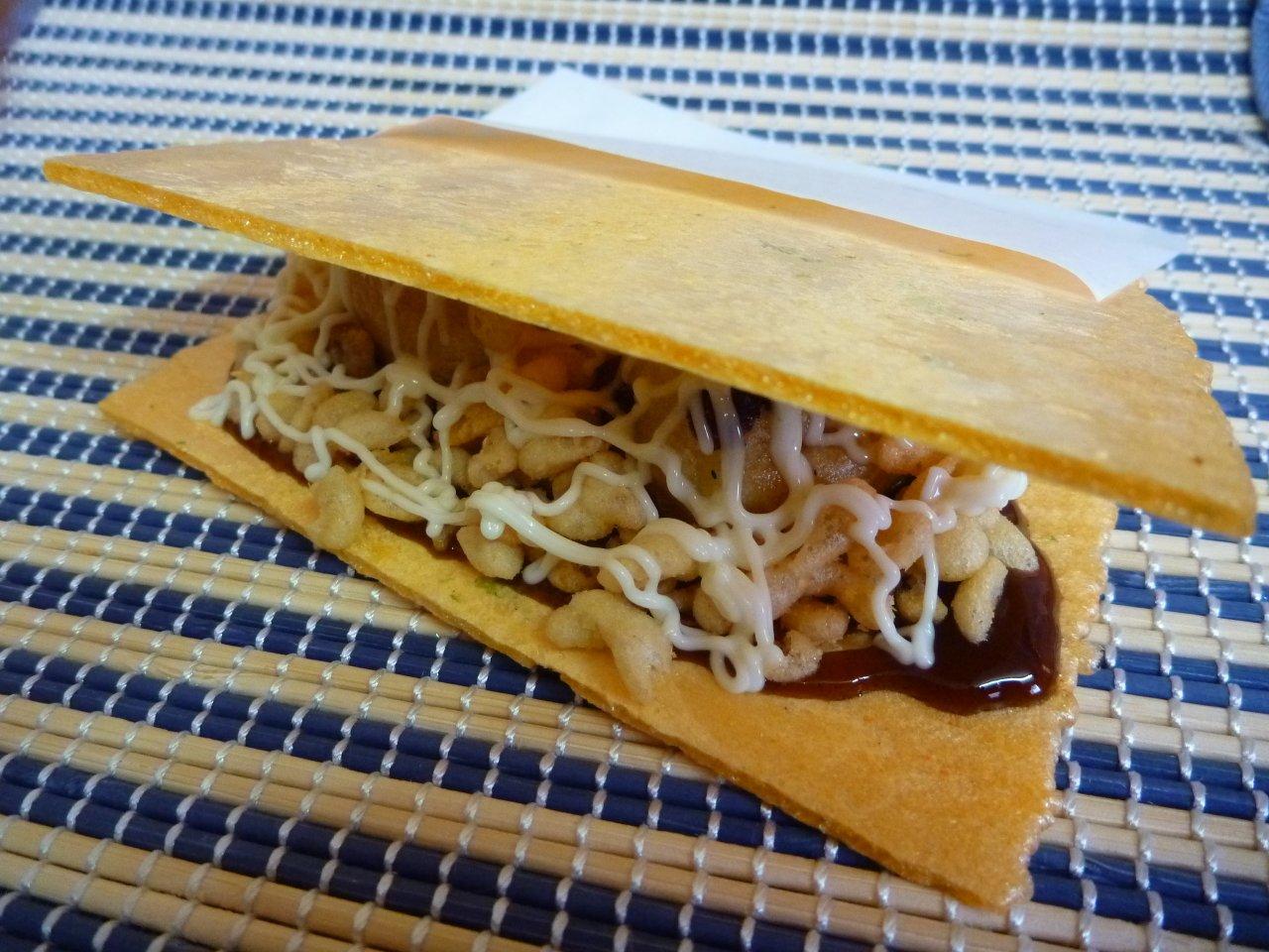 たこ焼+えびせんの「たこせん」