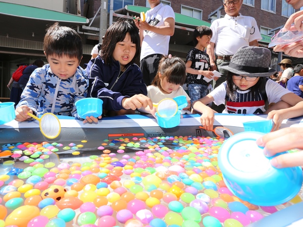 子ども縁日コーナーの様子
