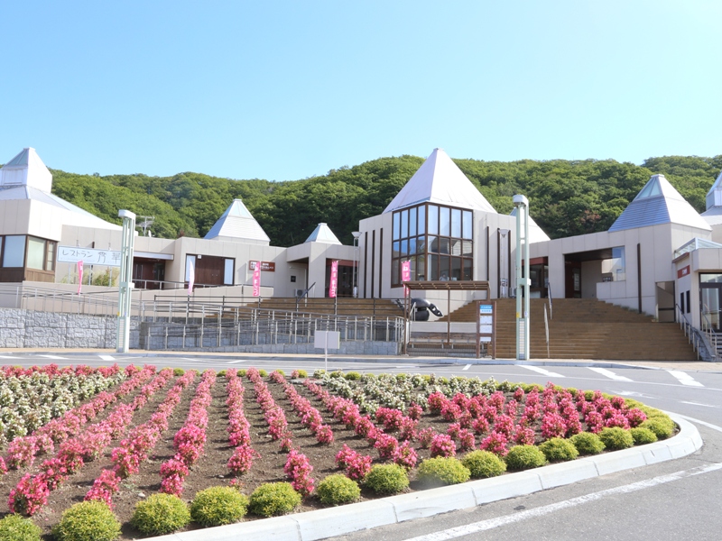 鉄道時代の名残が残るたたずまい