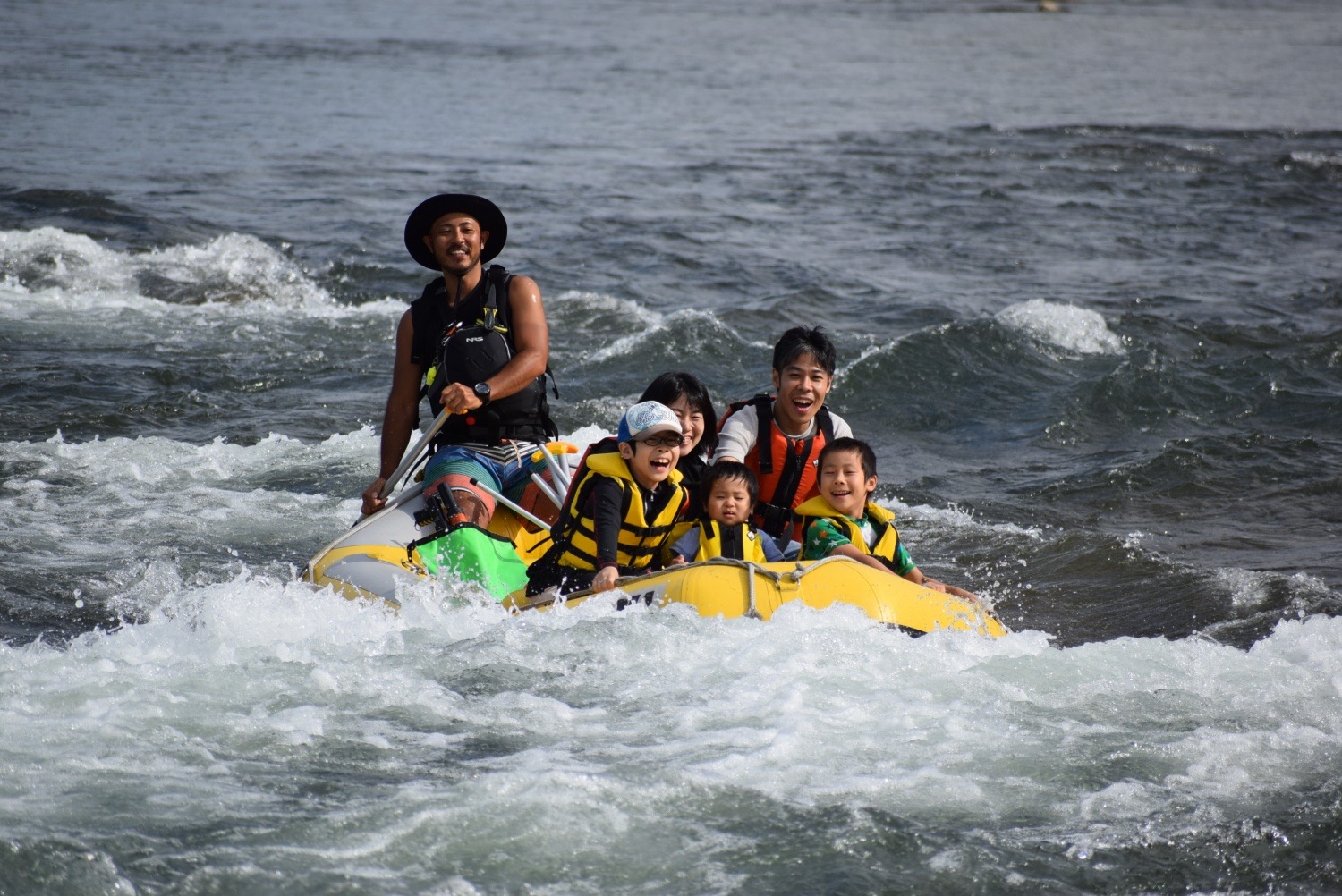 ボートで川下り