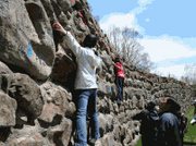 城壁横ばいレース