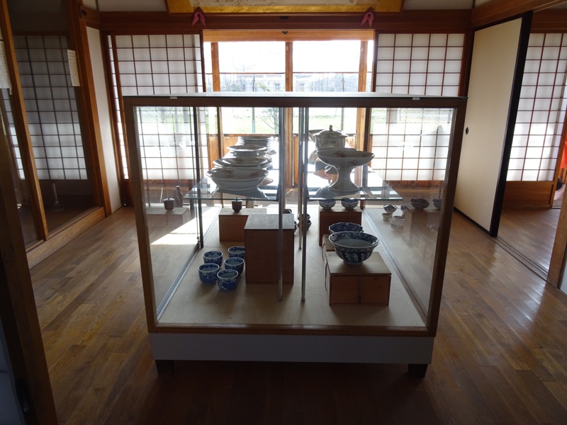 もてなしに使われた食器類