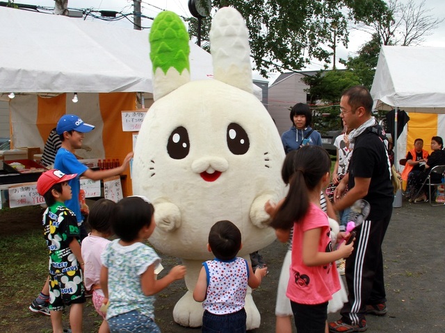 街のアイドル「ウサパラくん」