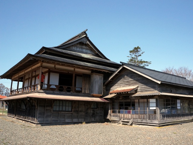 桜まつり期間のみ公開の龍雲閣