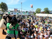 お菓子まきなどプログラムは多彩