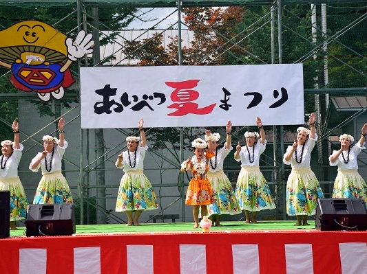 様々なステージショーも好評