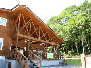 自然ガイドのツアーもあります