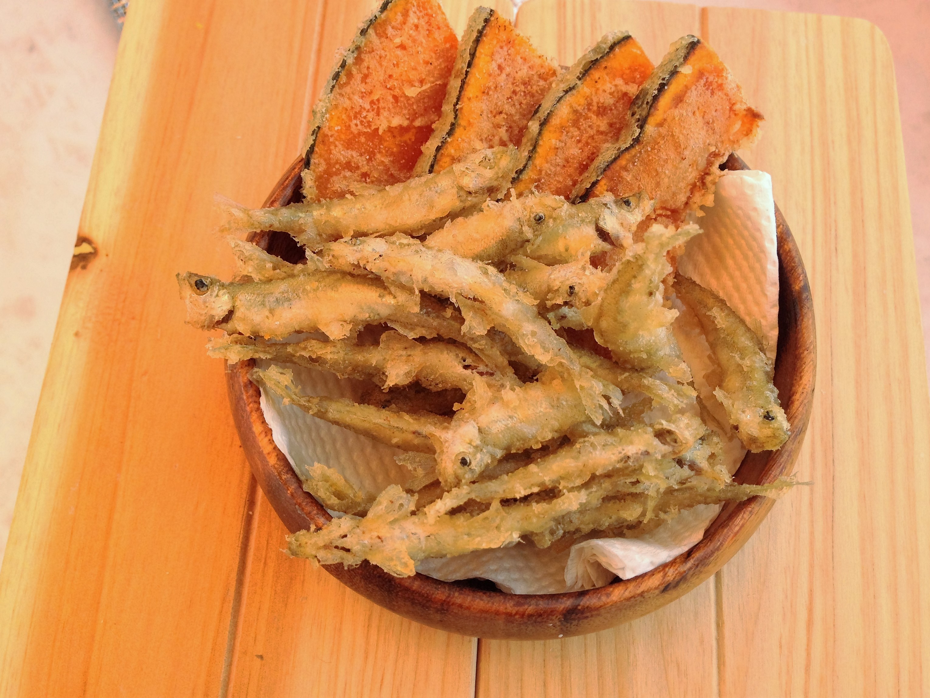 釣れたワカサギは天ぷらに☆