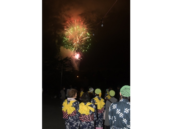 夕方から始まる屋台村も楽しみ