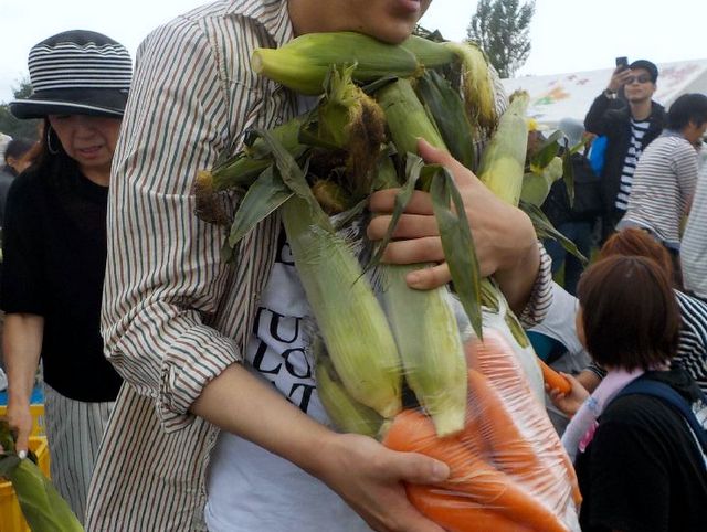 参加は先着順!野菜つめ放題